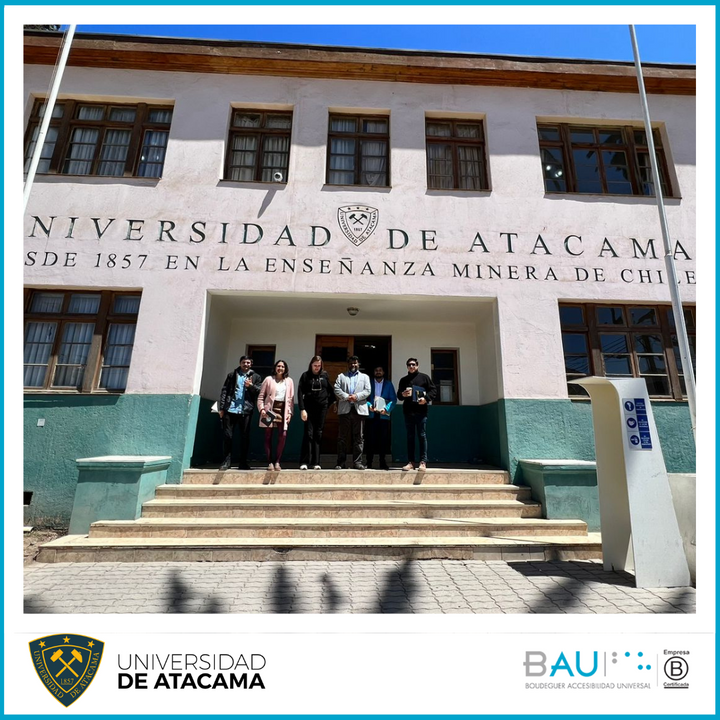 Frontis de la universidad de Atacama junto a BAU Accesibilidad