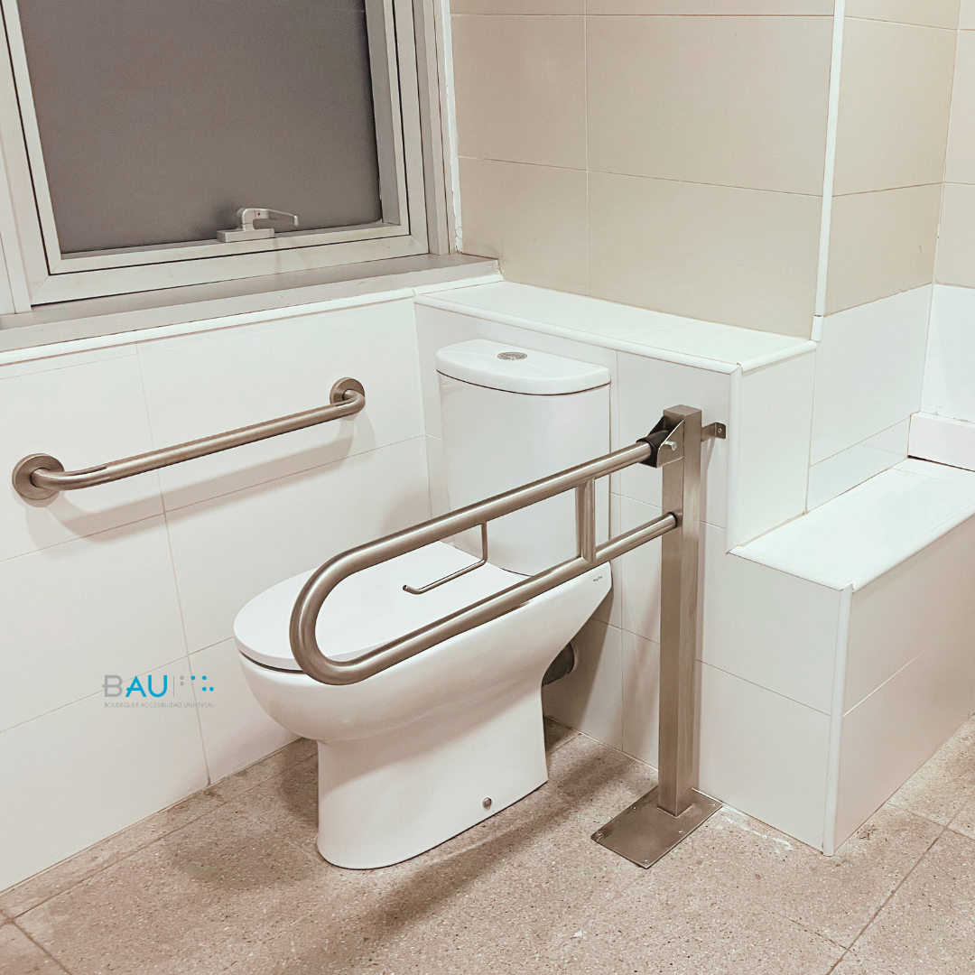 Pack Barra Abatible a Piso Acero + Barra Recta + Señalización | Baños Accesibles